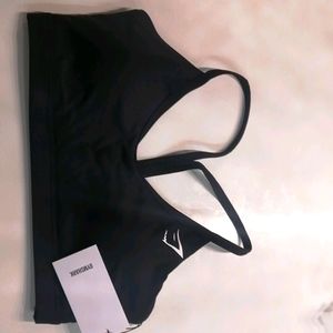 New with tag Gymshark V-neck black M sports bra